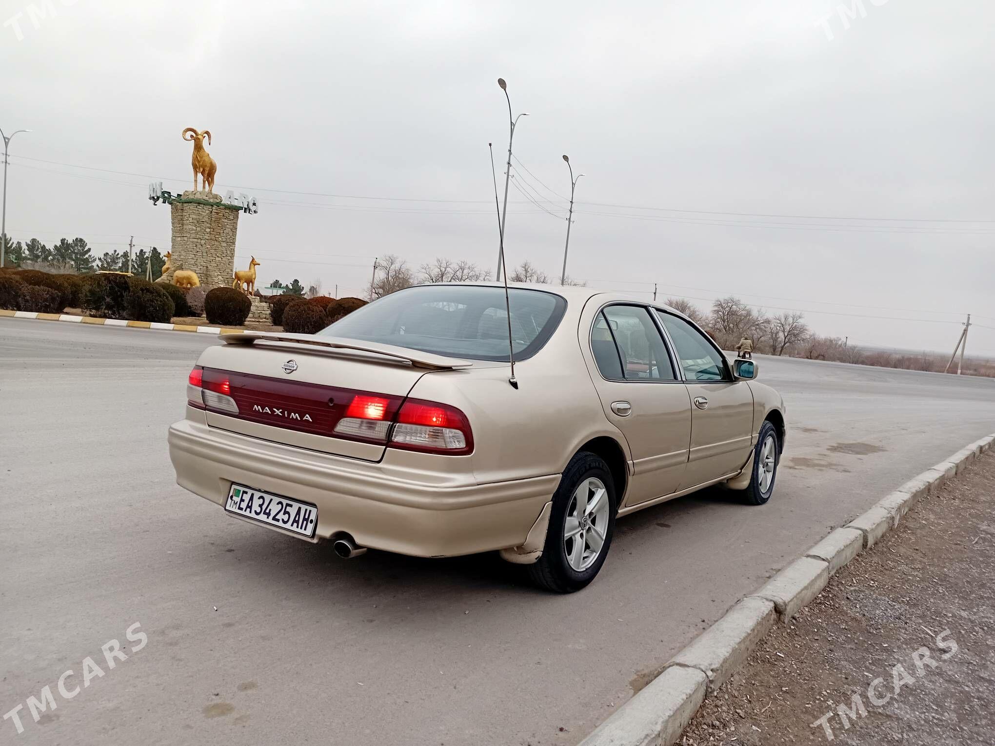 Nissan Maxima 1999 - 68 000 TMT - Бахарден - img 1