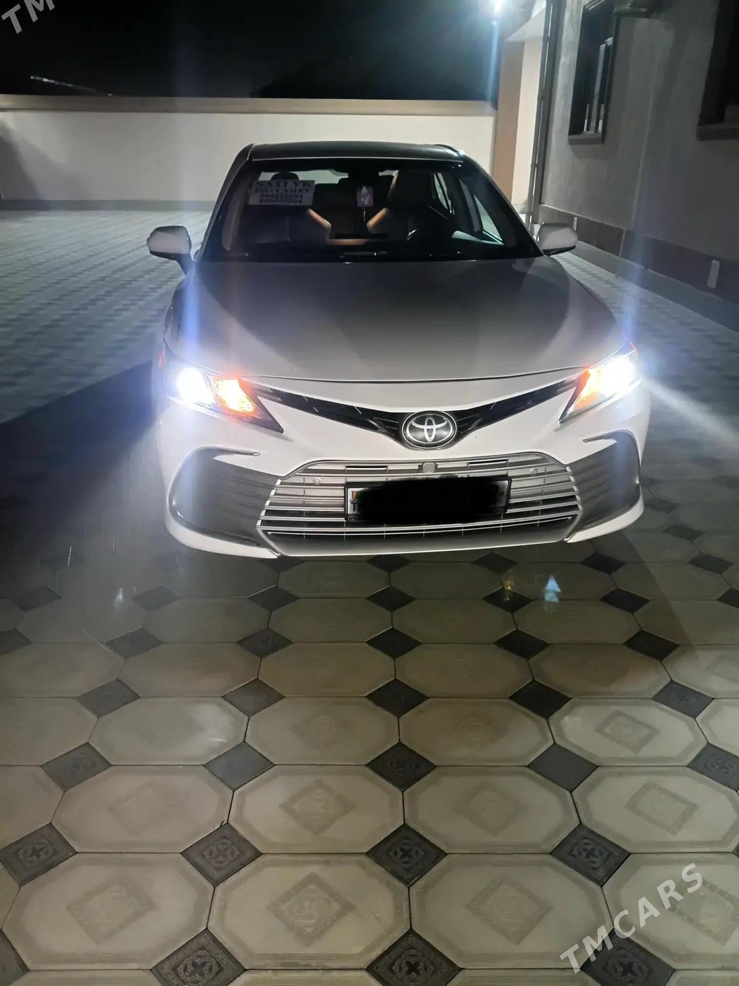 Toyota Camry 2021 - 340 000 TMT - Мары - img 1