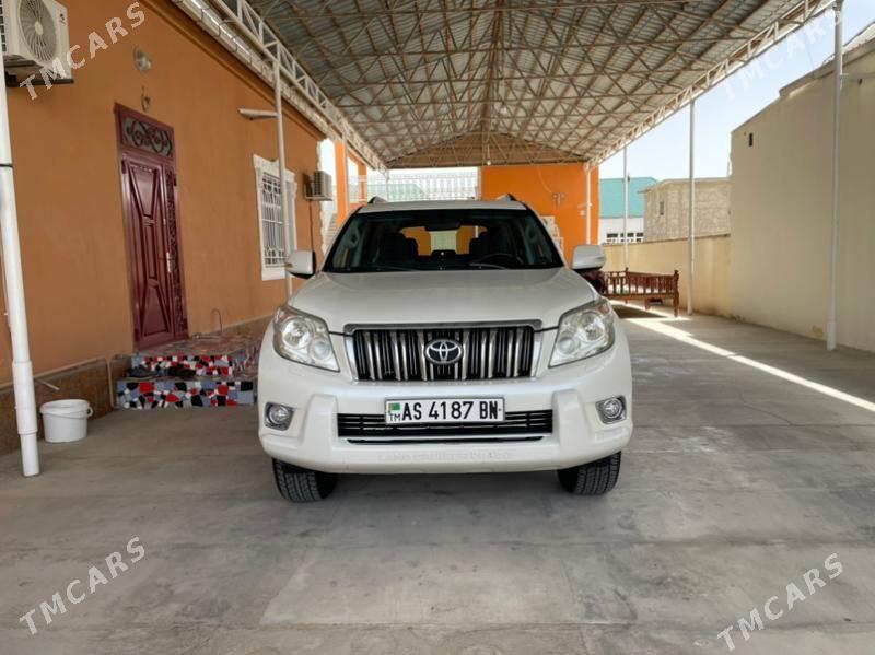 Toyota Land Cruiser Prado 2012 - 560 000 TMT - Балканабат - img 1