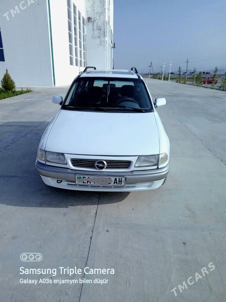 Opel Astra 1994 - 42 000 TMT - Bäherden - img 1