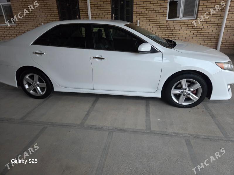Toyota Camry 2012 - 215 000 TMT - Байрамали - img 1