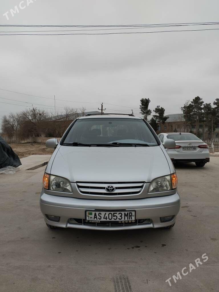 Toyota Sienna 2003 - 200 000 TMT - Ёлётен - img 1