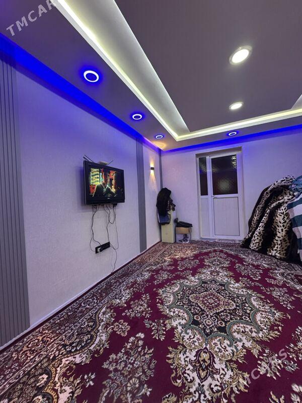 6Мкр 1/2Комнаты - Ашхабад - img 1