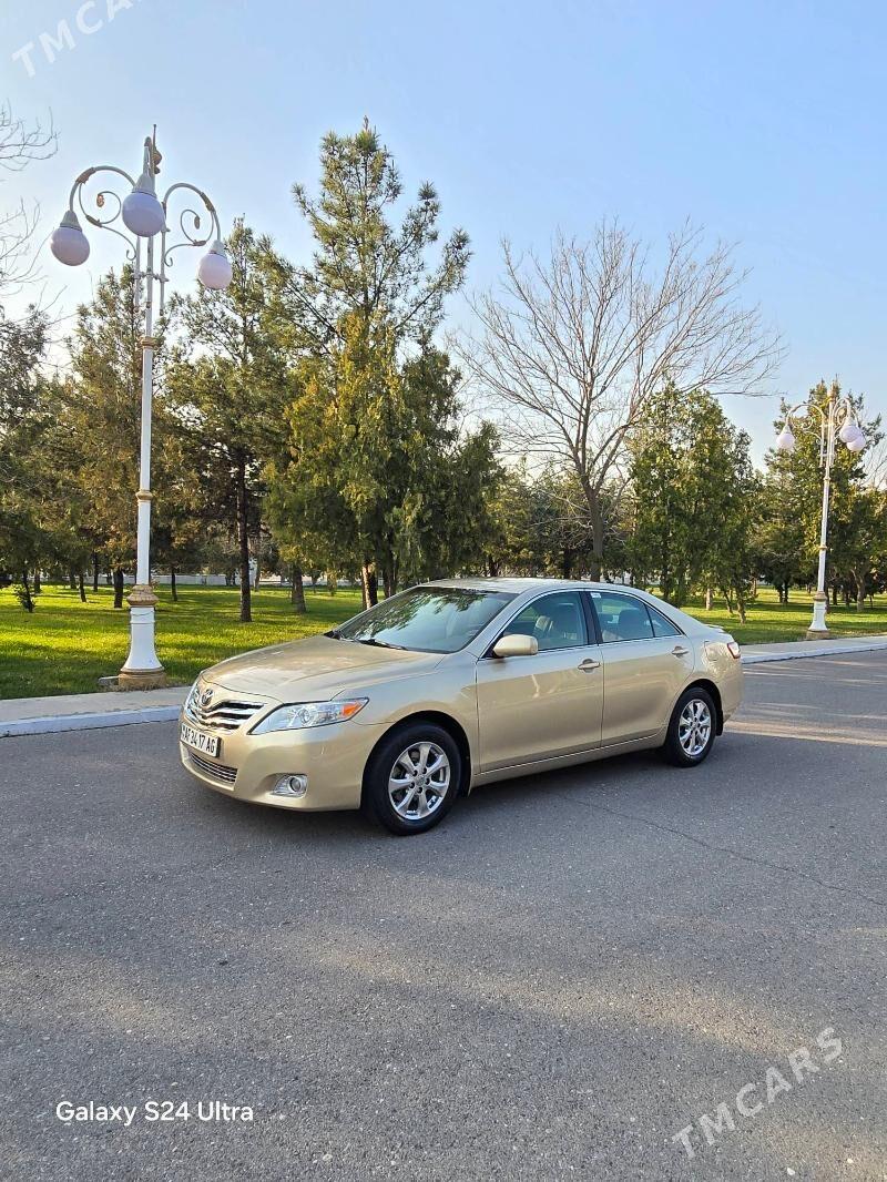 Toyota Camry 2011 - 208 000 TMT - Хитровка - img 1