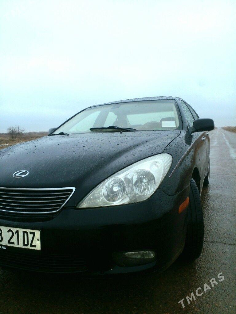 Lexus ES 2002 - 196 000 TMT - Гурбансолтан Едже - img 1