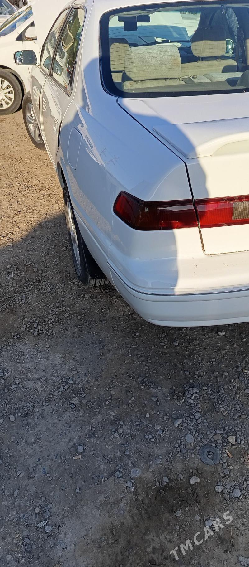 Toyota Camry 1999 - 160 000 TMT - Мары - img 1