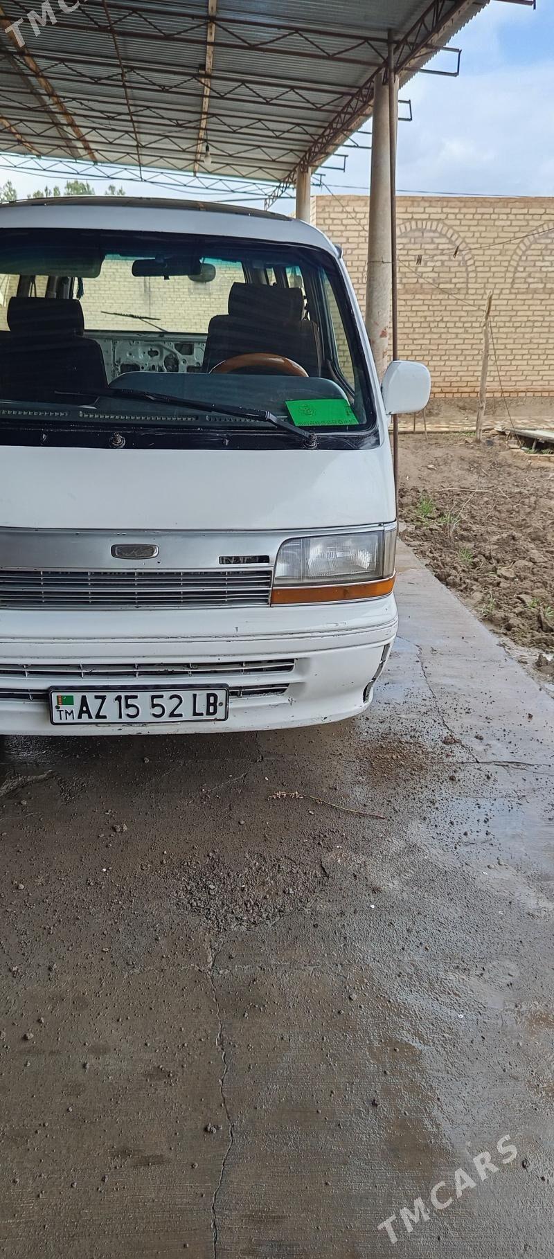 Toyota Hiace 1993 - 80 000 TMT - Çärjew - img 1