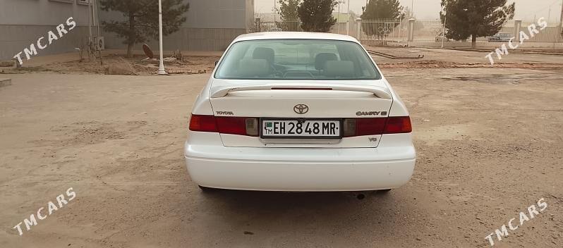 Toyota Camry 2000 - 130 000 TMT - Türkmengala - img 1