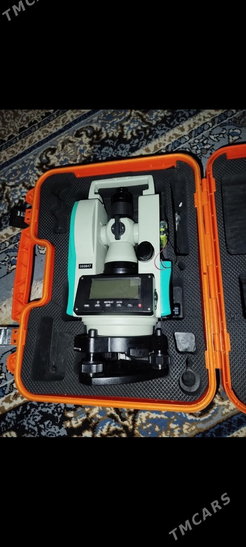 Teodolit - Гурбансолтан Едже - img 1