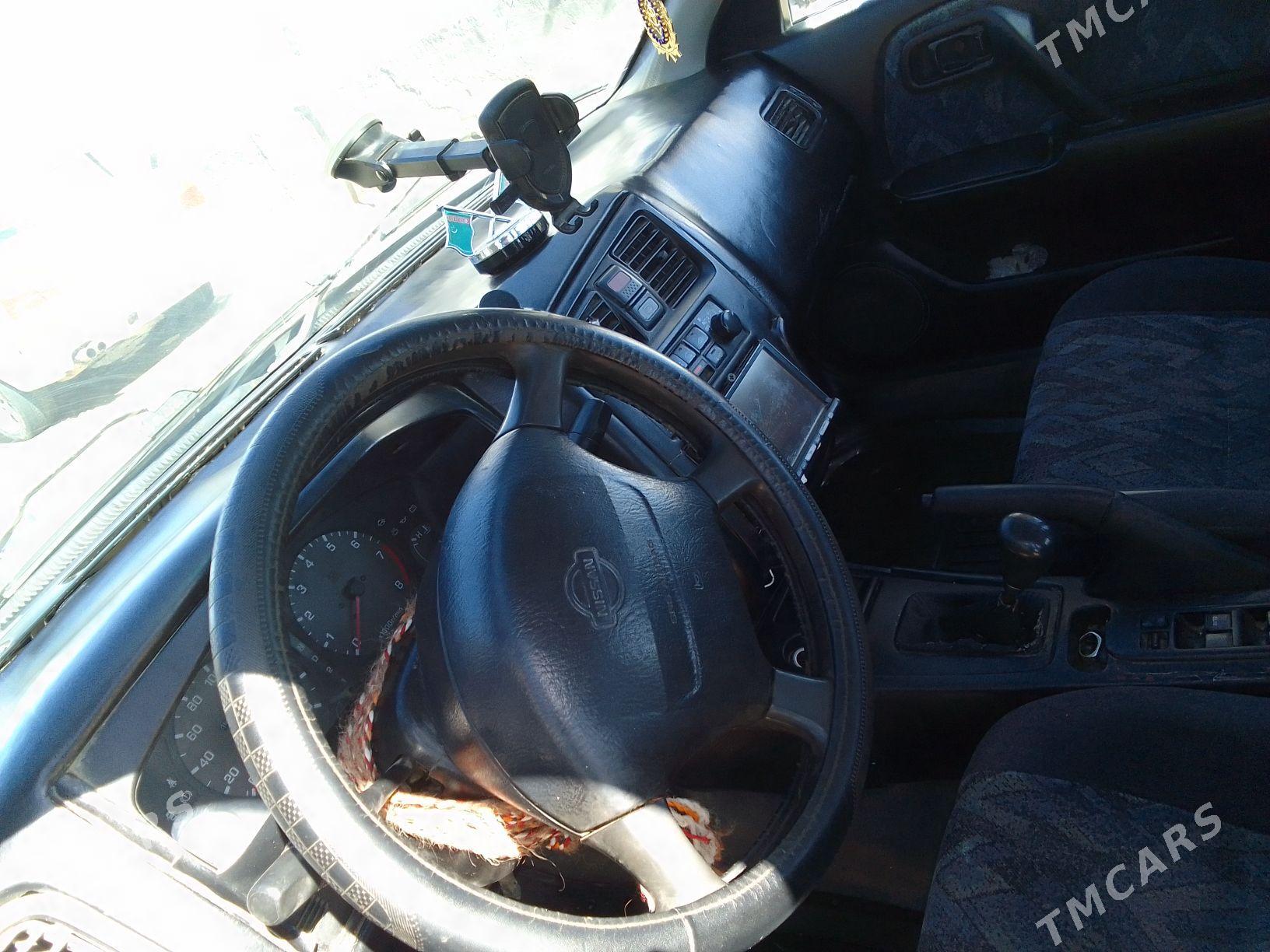 Nissan Primera 1995 - 30 000 TMT - Esenguly - img 1