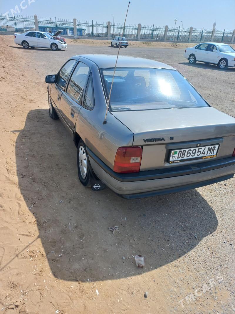 Opel Vectra 1990 - 31 000 TMT - Мары - img 1