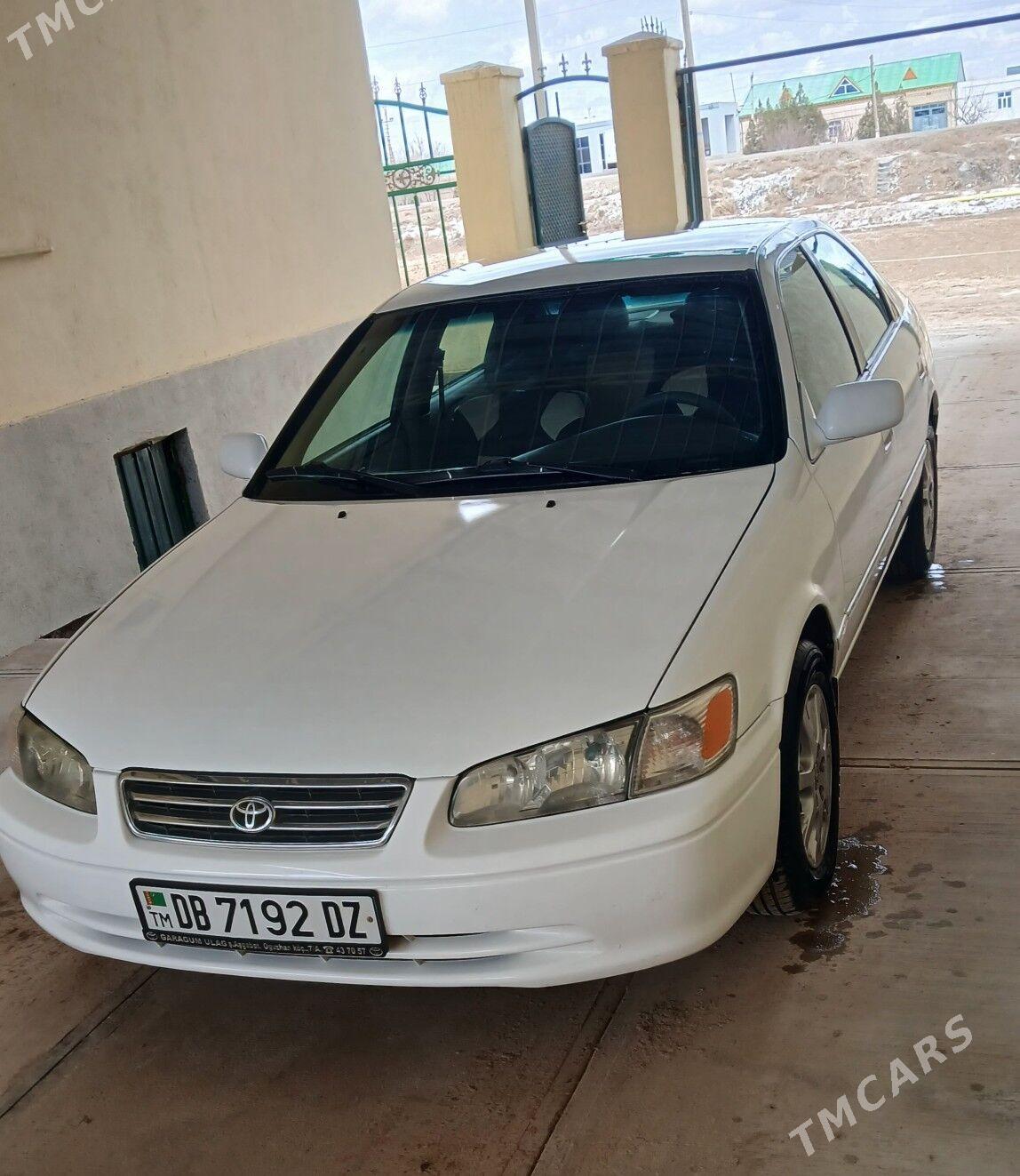 Toyota Camry 1999 - 150 000 TMT - Akdepe - img 1