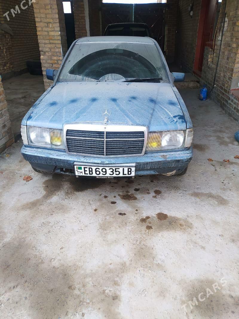 Mercedes-Benz 190E 1988 - 25 000 TMT - Çärjew - img 1