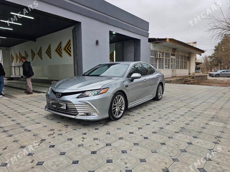 Toyota Camry 2022 - 300 000 TMT - Байрамали - img 1