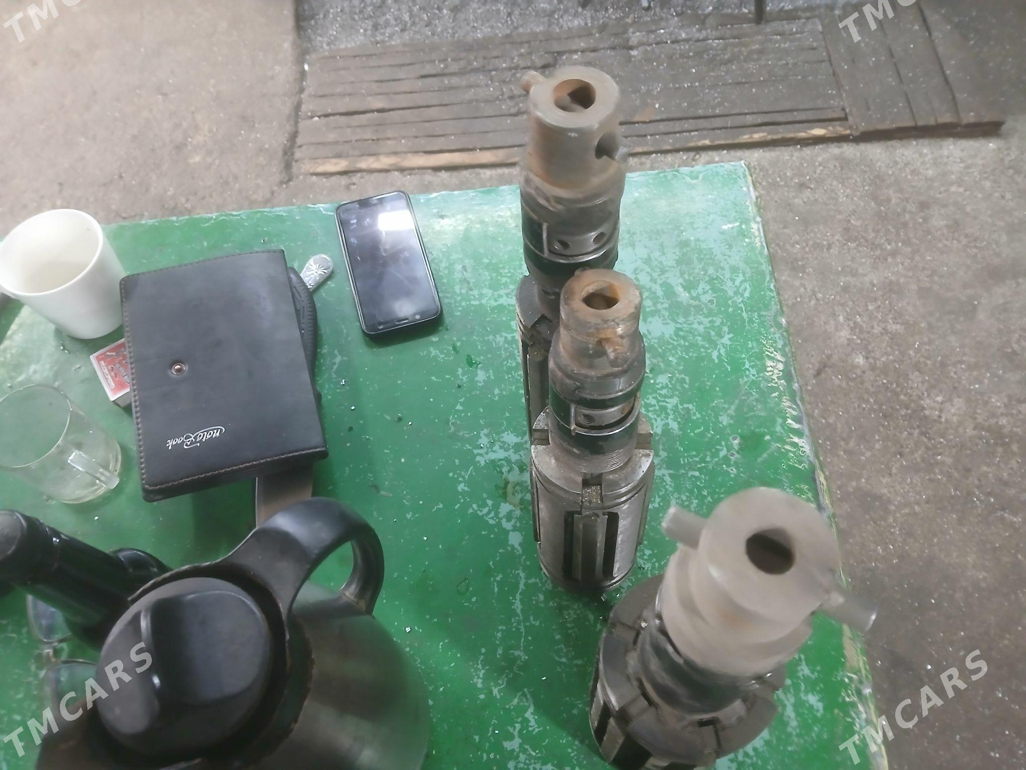 gilza gyrýanyn aýna çykarýan - Мары - img 1