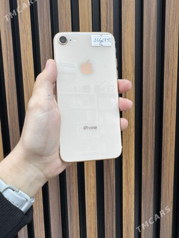 iPhone 8 - Mary - img 1