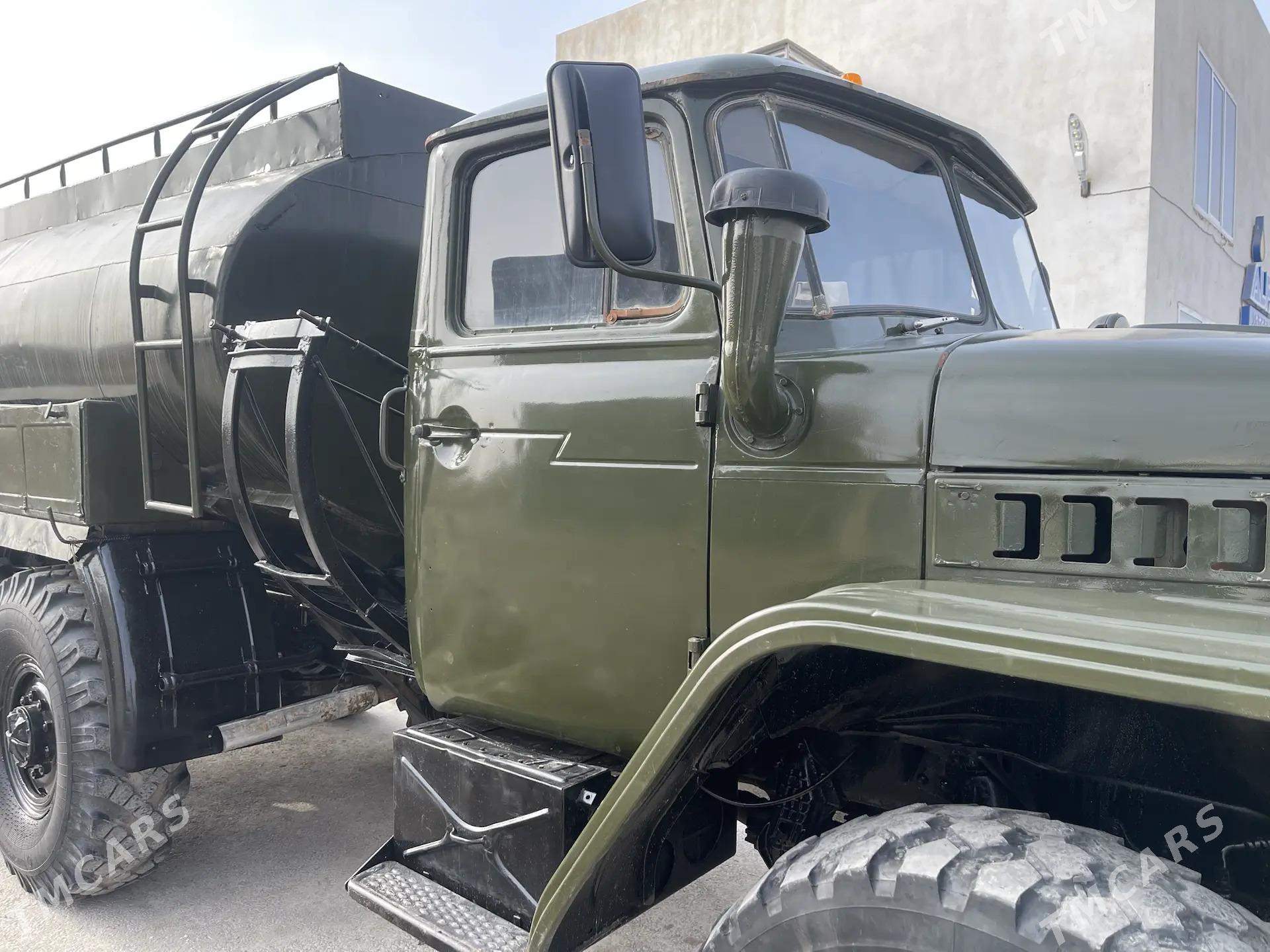 Ural 4320 1995 - 180 000 TMT - Сакарчага - img 1