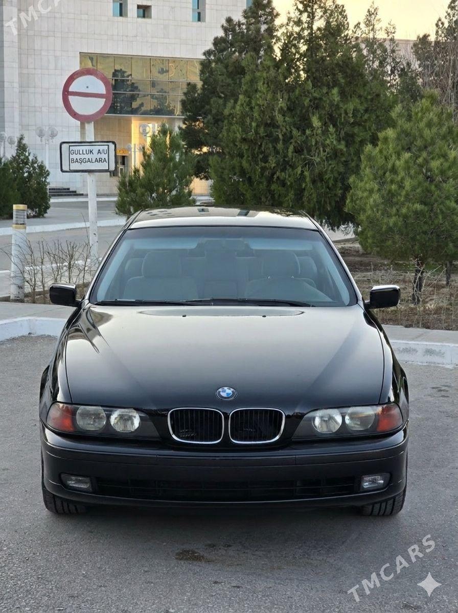 BMW E39 1999 - 125 000 TMT - Балканабат - img 1