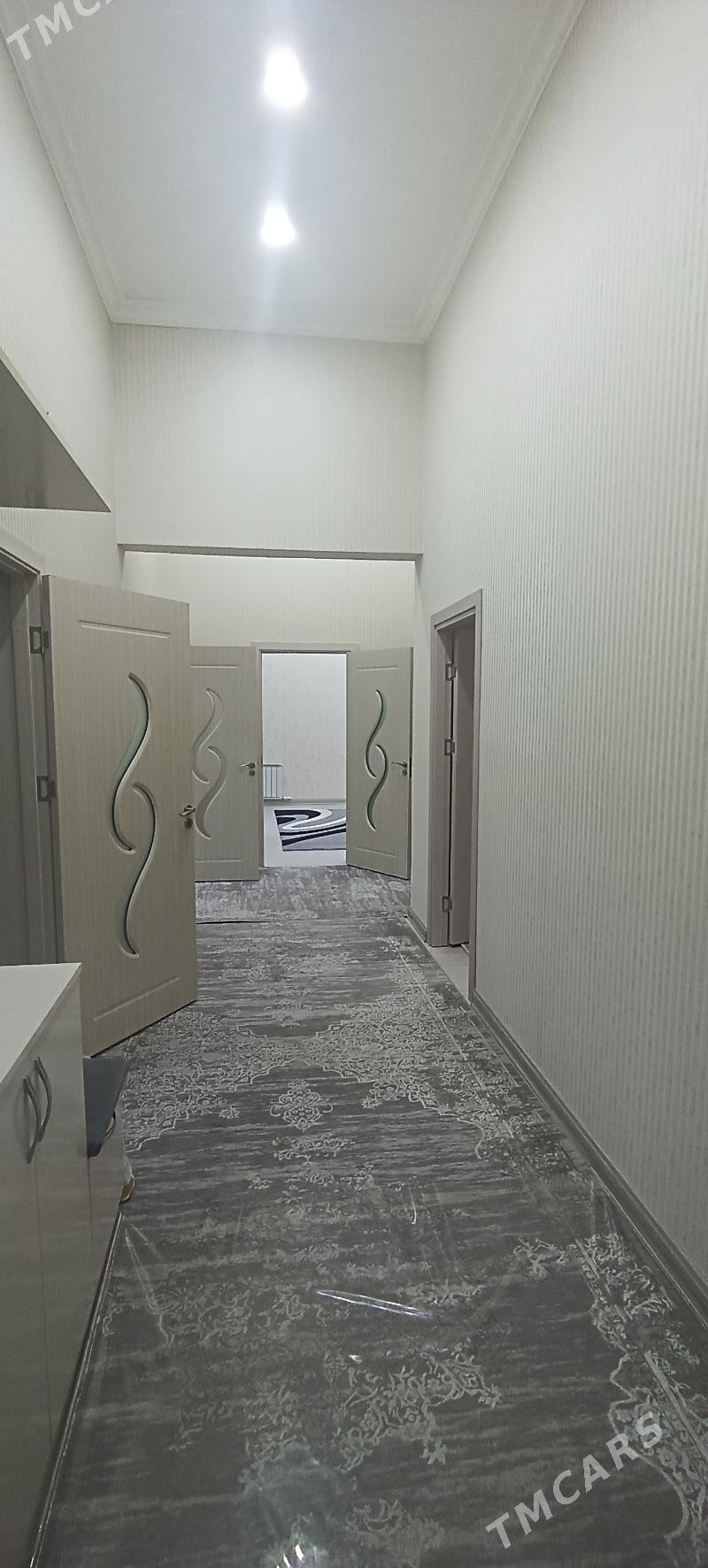 Jay - Анев - img 1