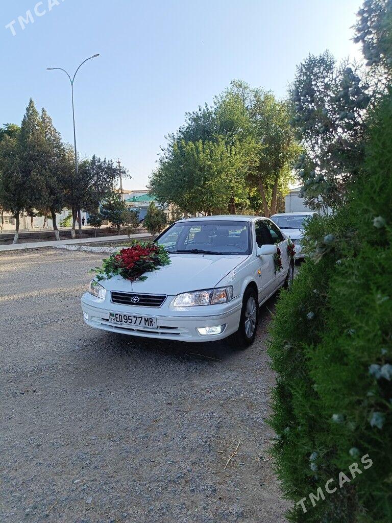 Toyota Camry 2000 - 180 000 TMT - Байрамали - img 1