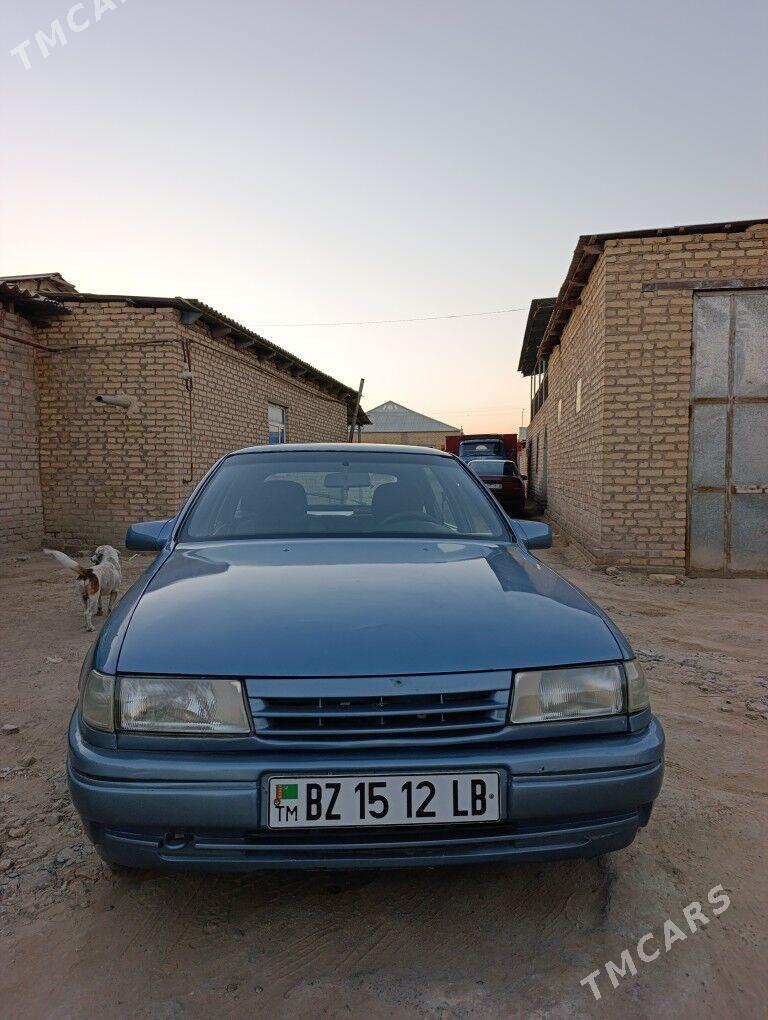 Opel Vectra 1990 - 35 000 TMT - Darganata - img 1