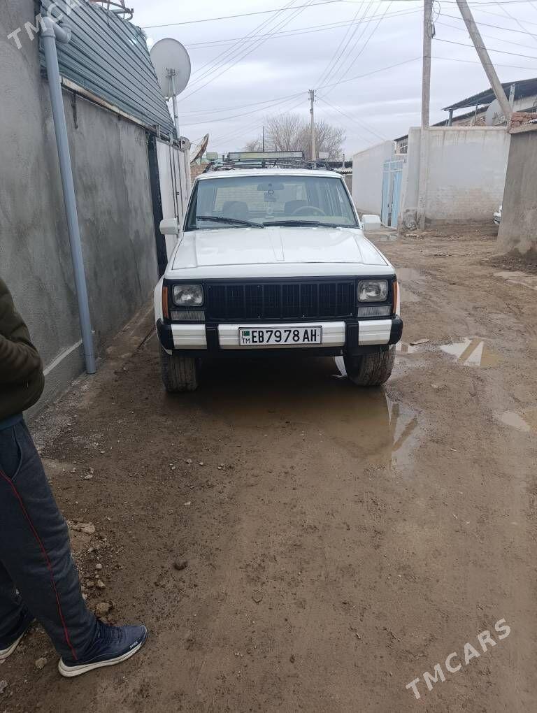 Jeep Cherokee 1992 - 70 000 TMT - Теджен - img 1