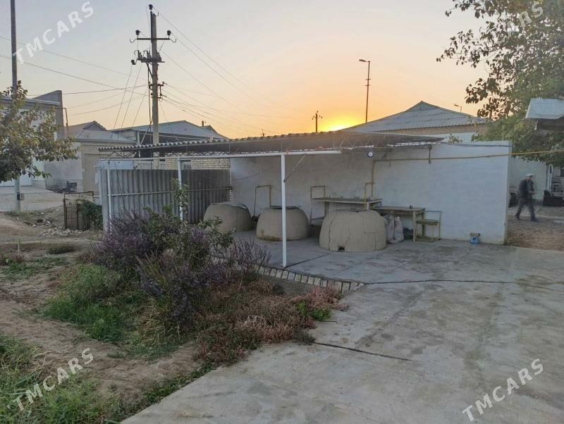 Pekarniy - Mary - img 1