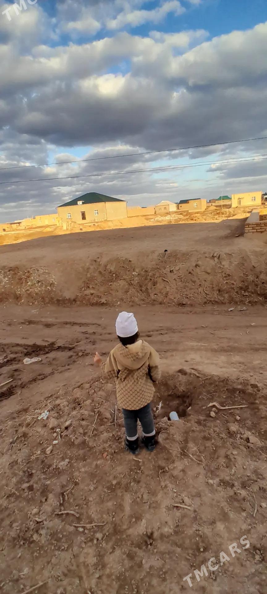 boş mellek - Гурбансолтан Едже - img 1