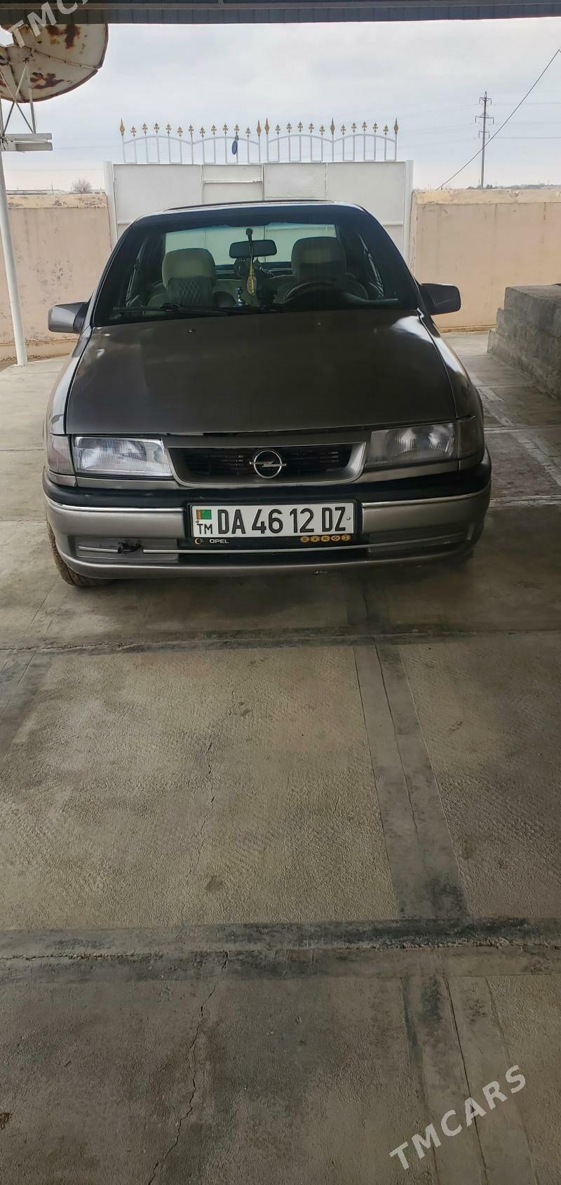 Opel Vectra 1993 - 59 000 TMT - Mary - img 1