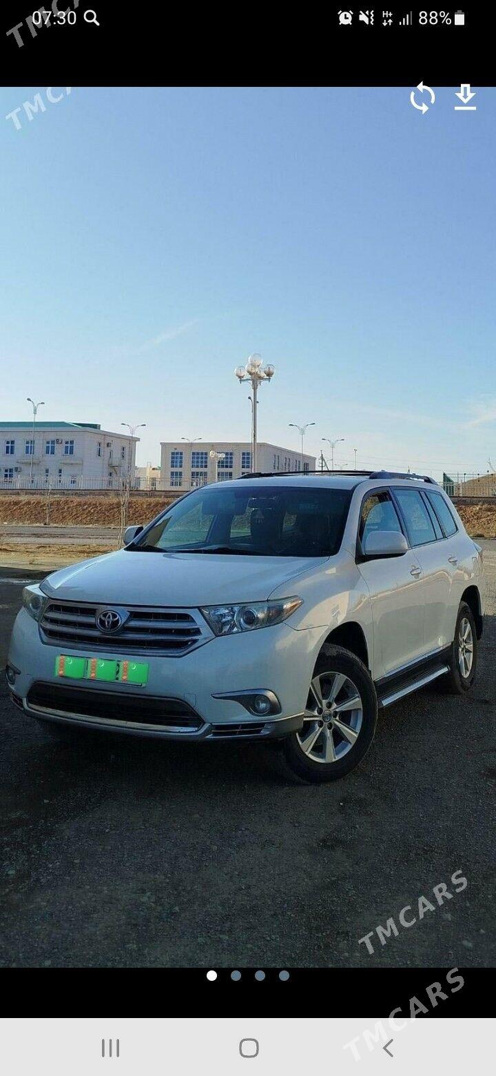 Toyota Highlander 2011 - 370 000 TMT - Türkmenbaşy etr. - img 1