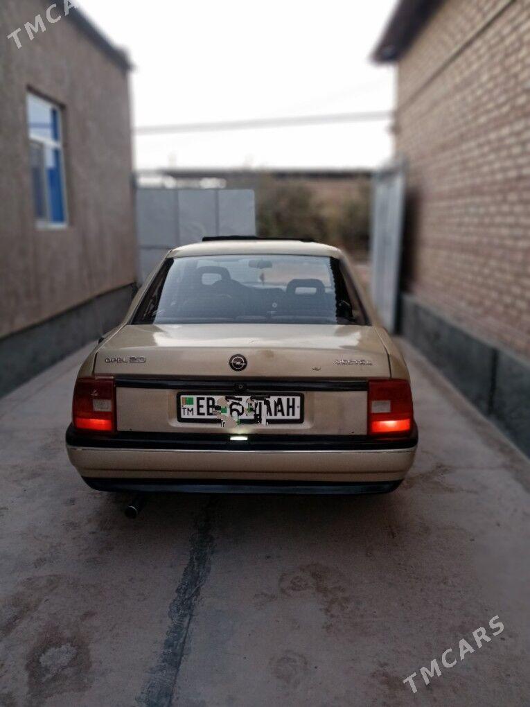 Opel Vectra 1992 - 23 000 TMT - Теджен - img 1