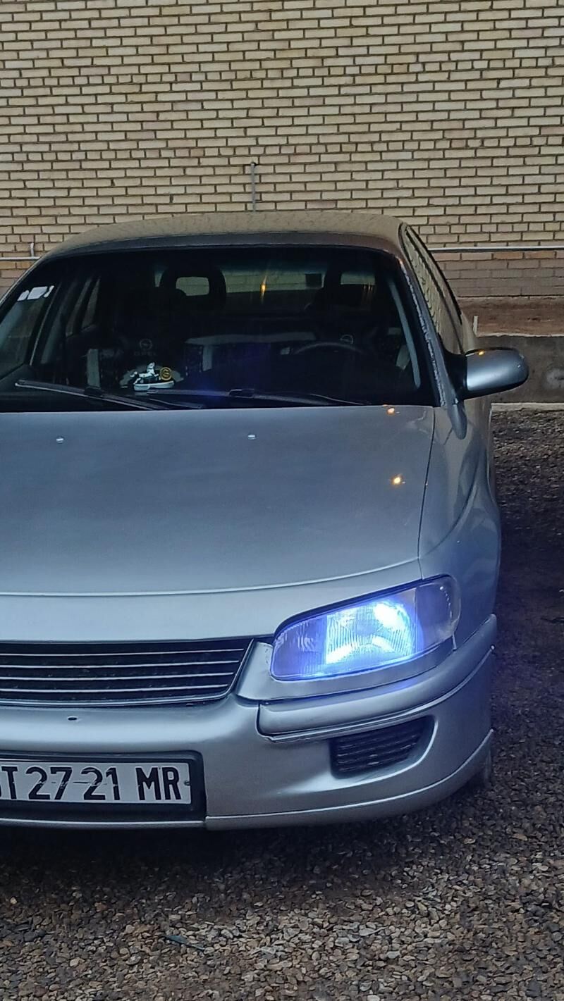 opel omega B fara 800 TMT - Çärjew - img 1