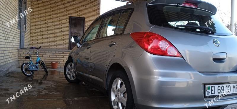 Nissan Versa 2010 - 110 000 TMT - Сакарчага - img 1