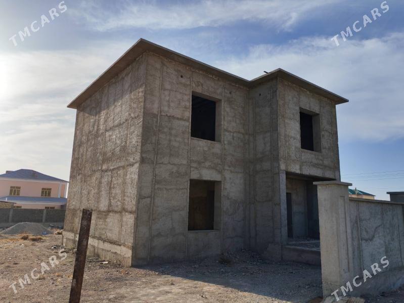 Jay - Балканабат - img 1