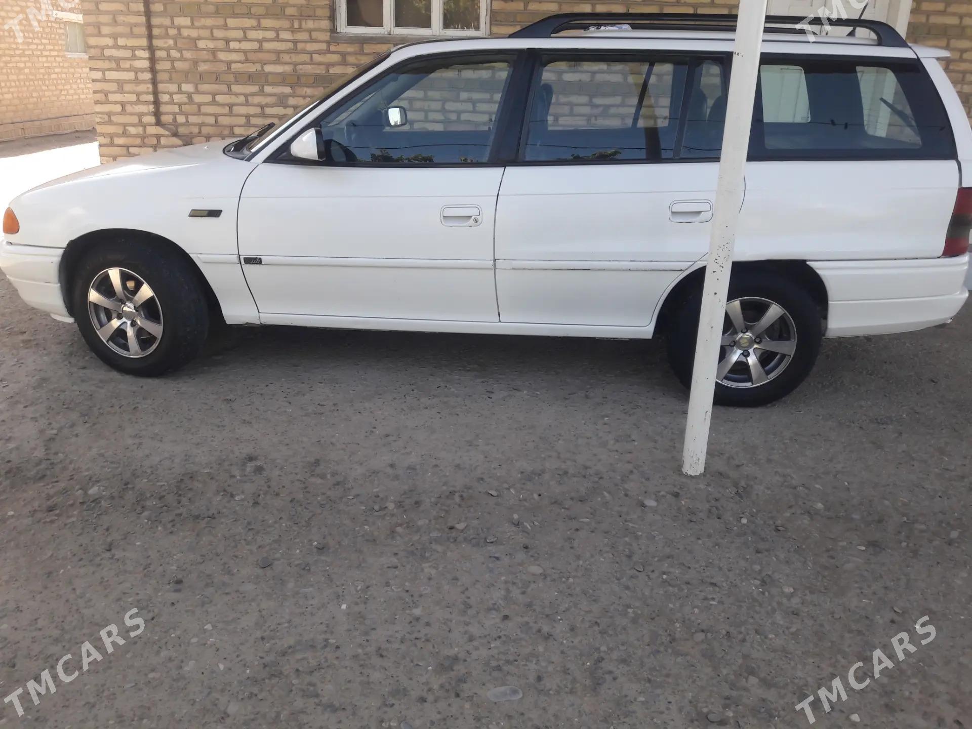 Opel Astra 1996 - 50 000 TMT - Сакарчага - img 1