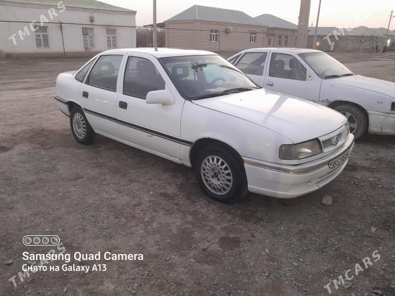 Opel Vectra 1992 - 31 000 TMT - Бахарден - img 1