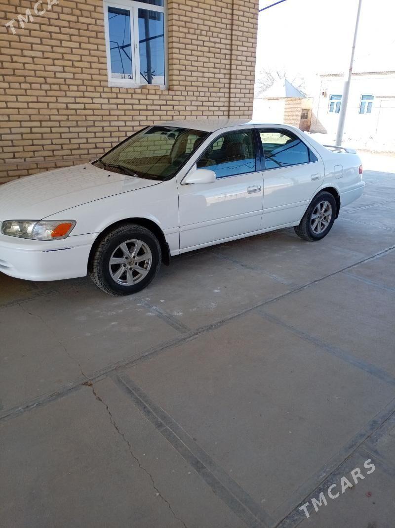 Toyota Camry 2001 - 175 000 TMT - Köneürgenç - img 1