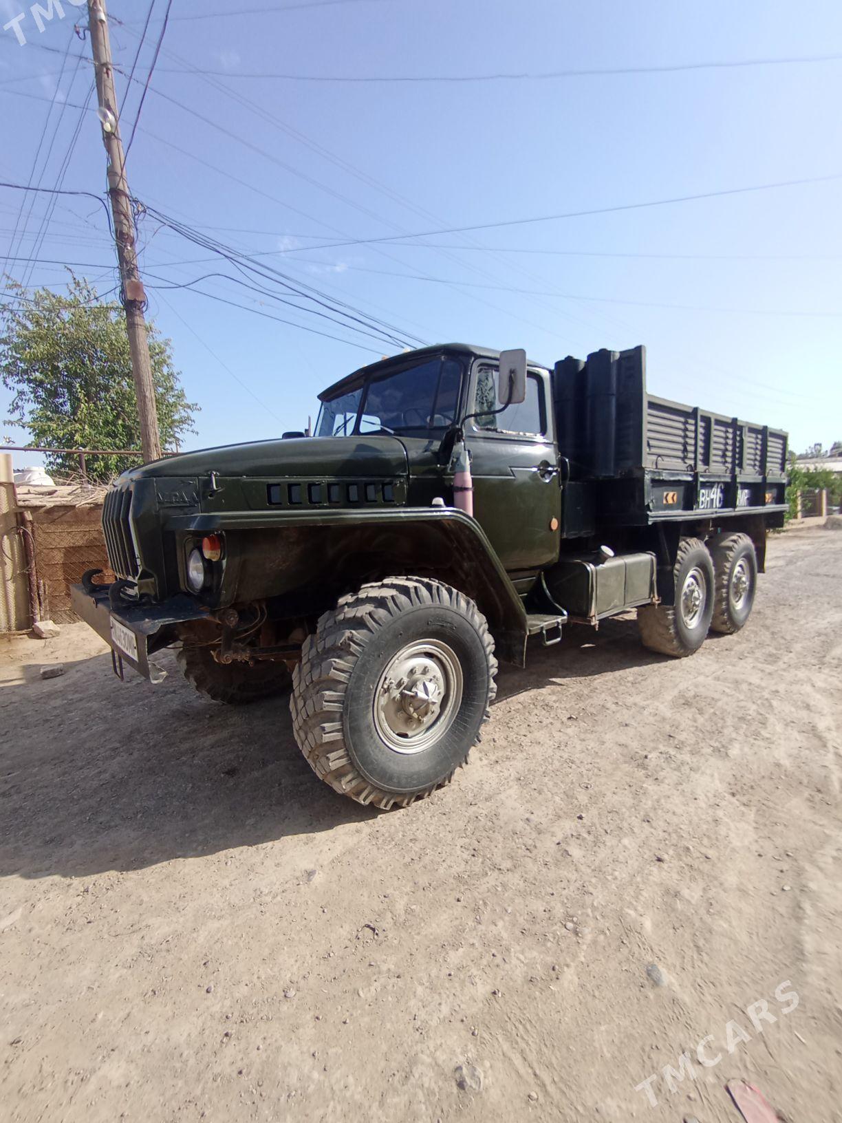 Ural 4320 1991 - 150 000 TMT - Байрамали - img 1