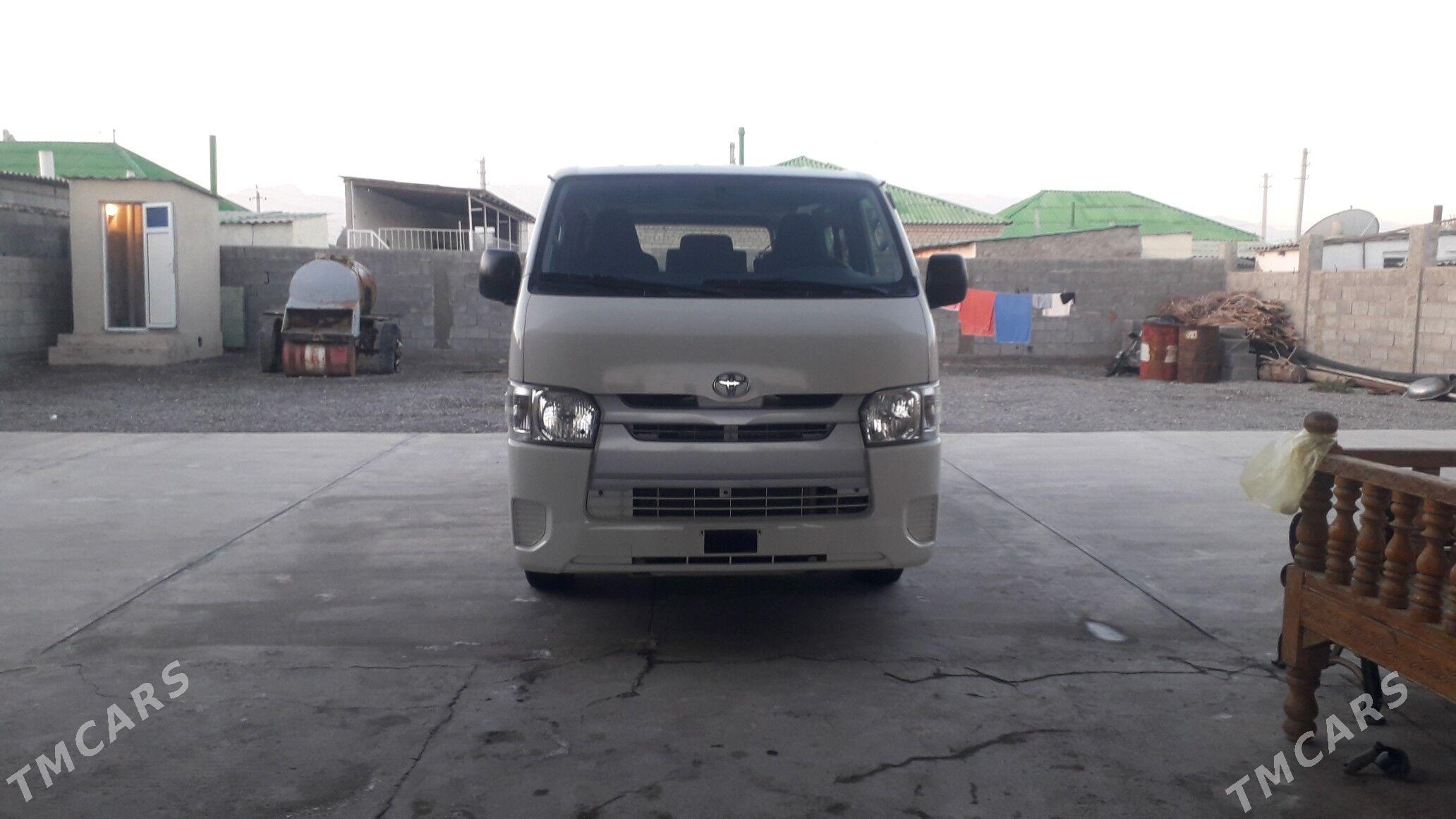 Toyota Hiace 2014 - 450 000 TMT - Aşgabat - img 1