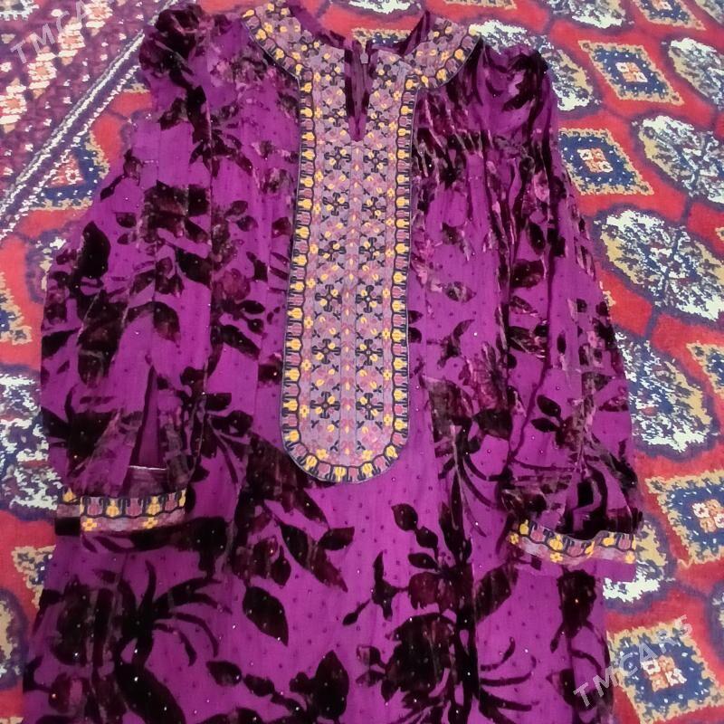 Italyan gaşly pombarh - Büzmeýin - img 1