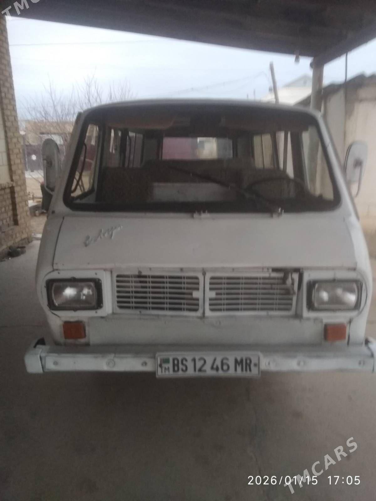 RAF 2203 1984 - 30 000 TMT - Mary - img 1