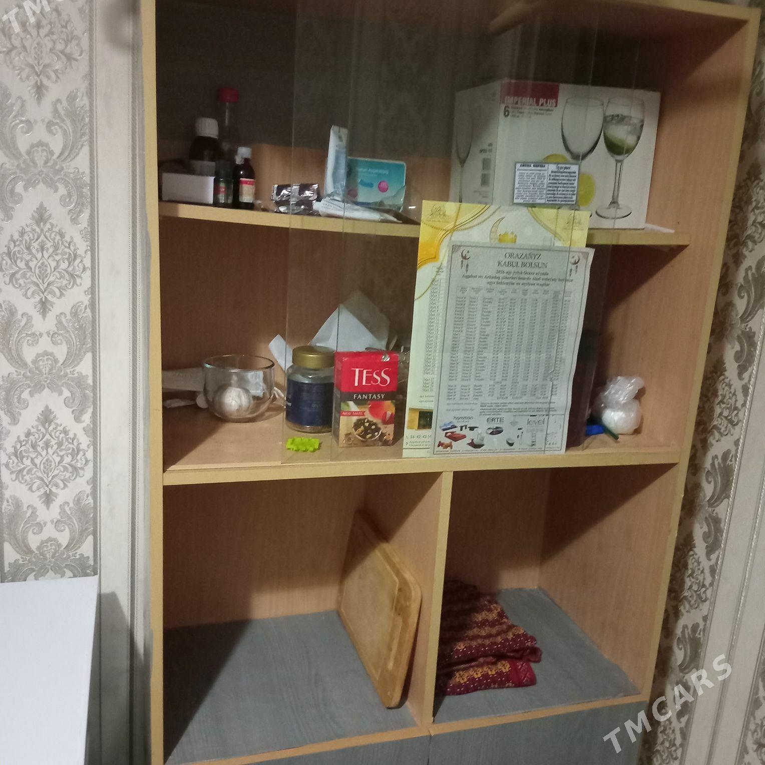 kuhunnyy serwant şkaf - Бузмеин ГРЭС - img 1