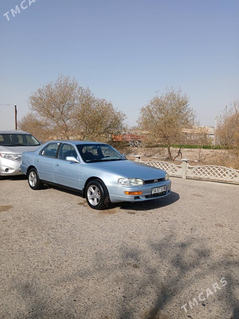 Toyota Camry 1993 - 100 000 TMT - Mary - img 1
