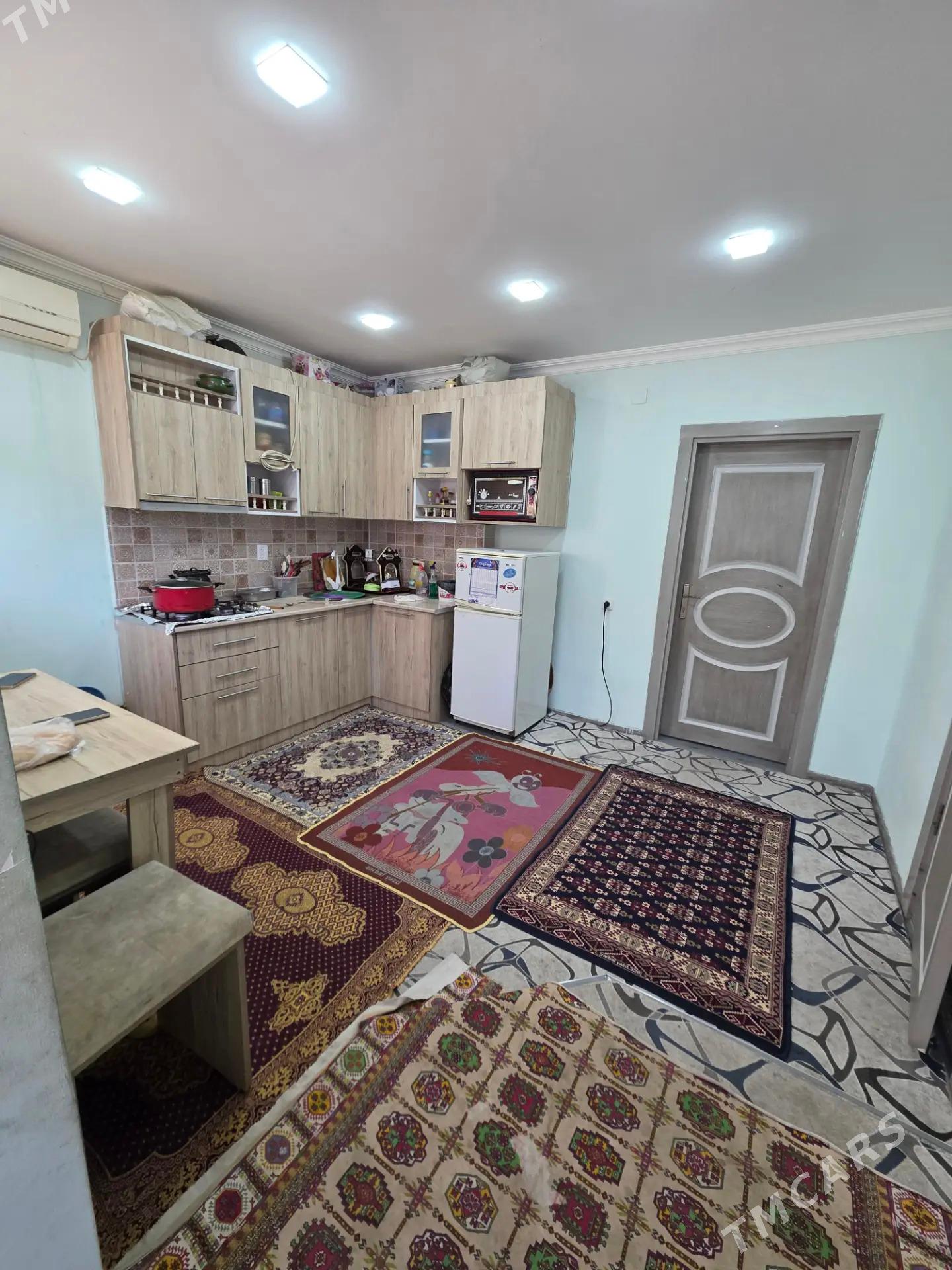 Квартира в Микрорайоне - Туркменбаши - img 1