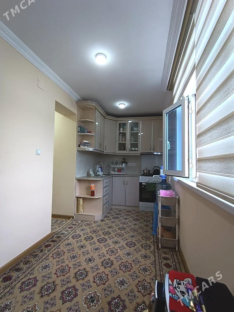 3х Комнатная 2 Этаж/4х эт дом - 4 mkr - img 1