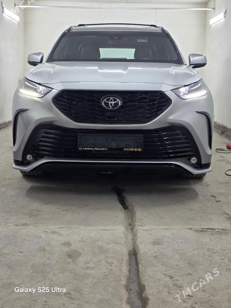Toyota Highlander 2021 - 620 000 TMT - Кёнеургенч - img 1