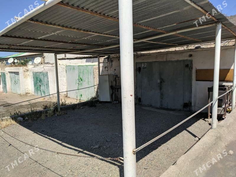 Гараж / Garaź - Туркменбаши - img 1