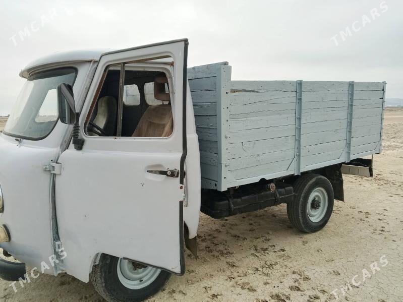 UAZ 452 1981 - 40 000 TMT - Гызыларбат - img 1