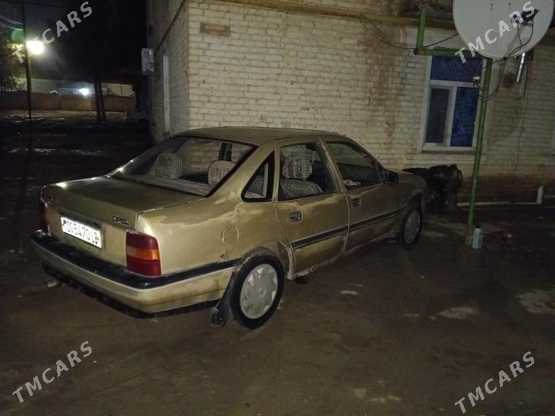 Opel Vectra 1989 - 20 000 TMT - Mary - img 1