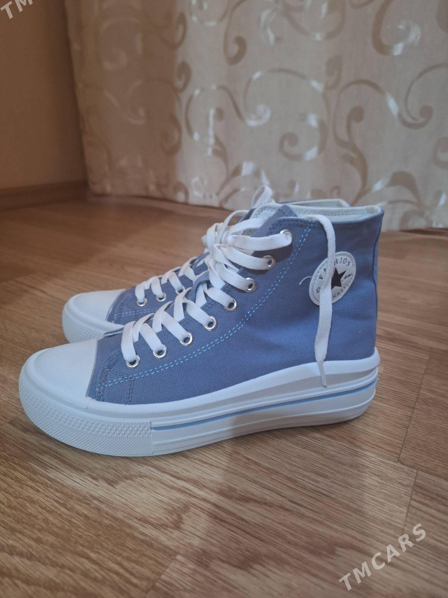 обувь ,очки, кепка - Mary - img 1